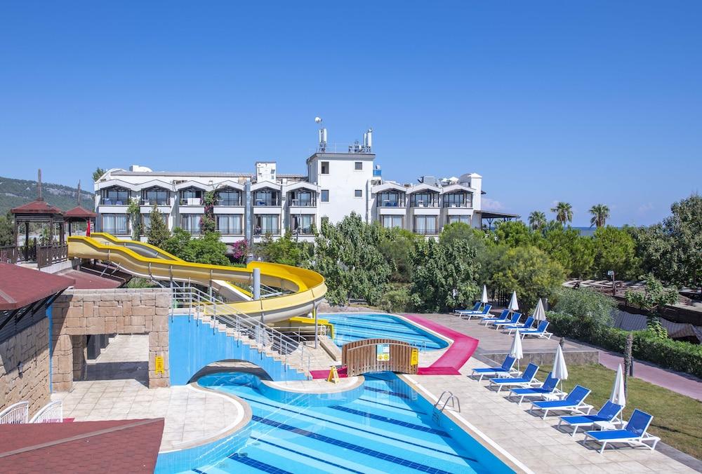 Labada Beach Hotel Çamyuva Exteriör bild