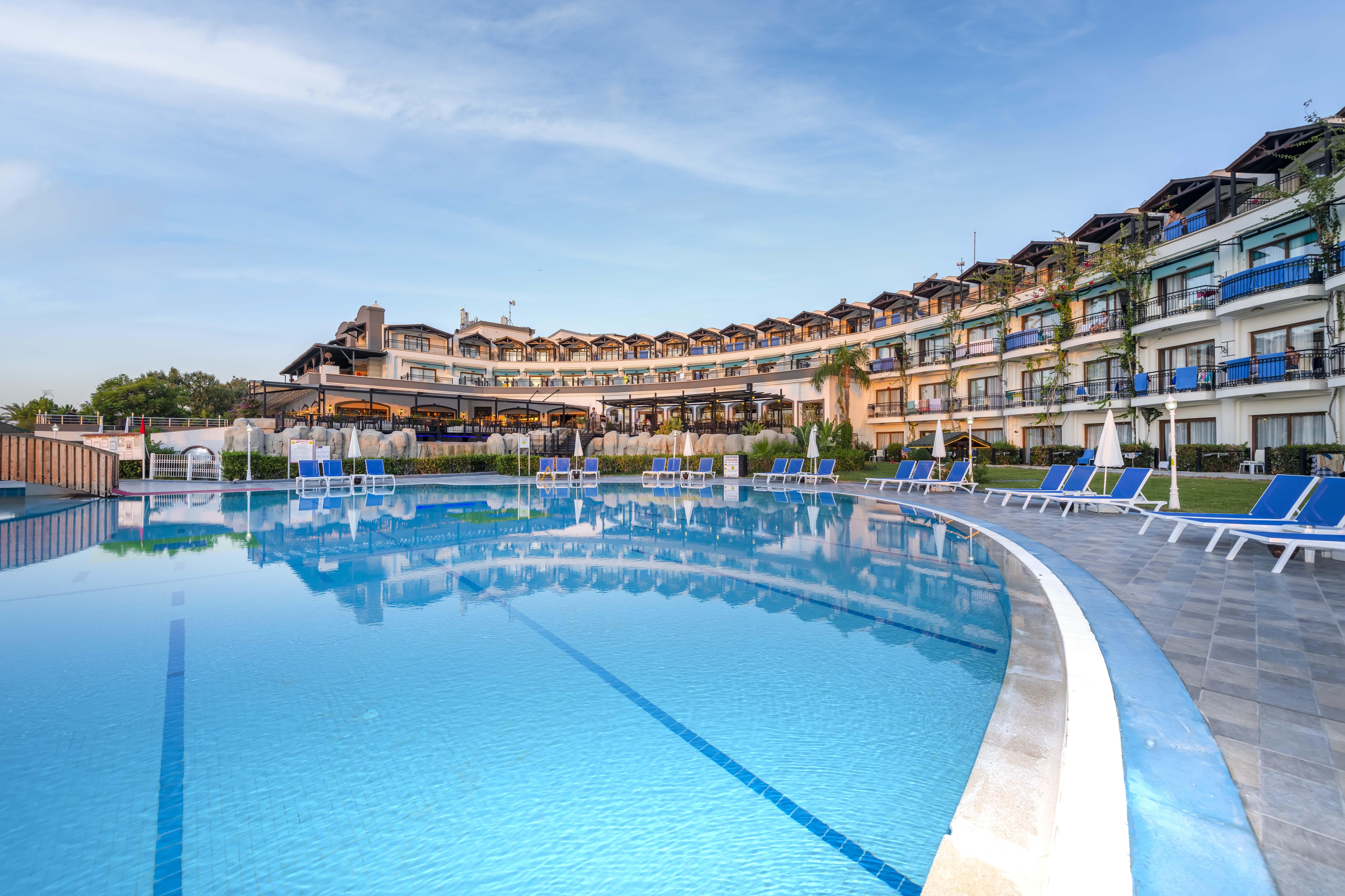 Labada Beach Hotel Çamyuva Exteriör bild